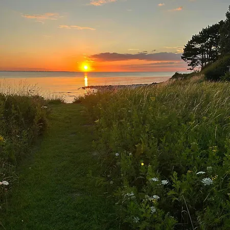 With Soul A Few Steps From The Water בית נופש