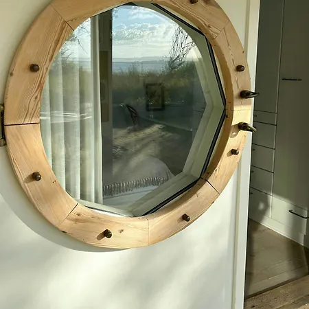 With Soul A Few Steps From The Water Holiday home *