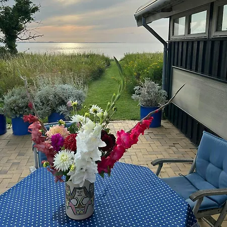 With Soul A Few Steps From The Water בית נופש